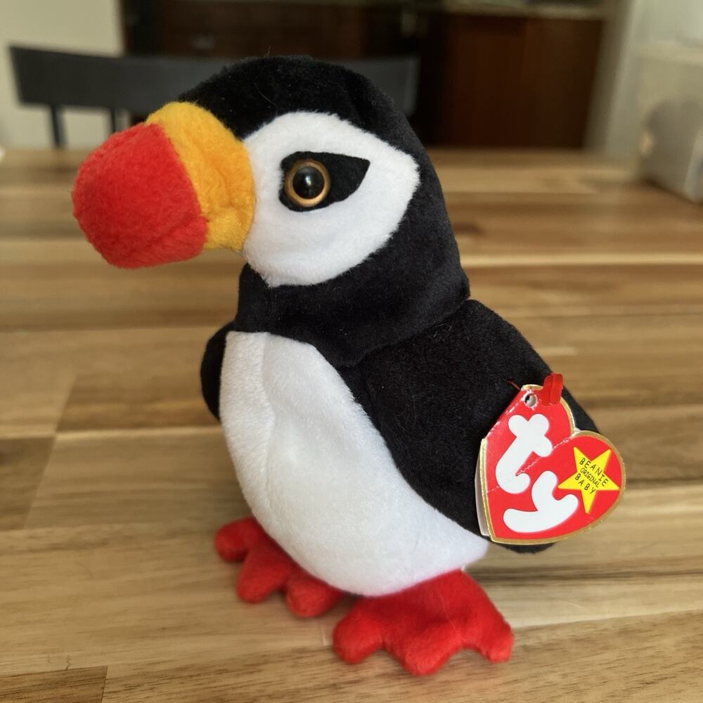 Puffer Penguin 1997 Beanie Baby 3rd Generation Tush Tag Plush Toy - NEW .
